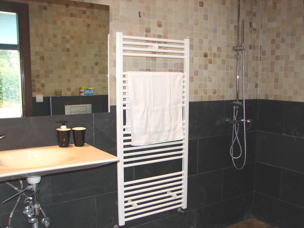 Casa Ceca De La Playa Y Barcelona, Con Piscina Climatizada Y Jacuzzi Vila Vallromanes Quarto foto